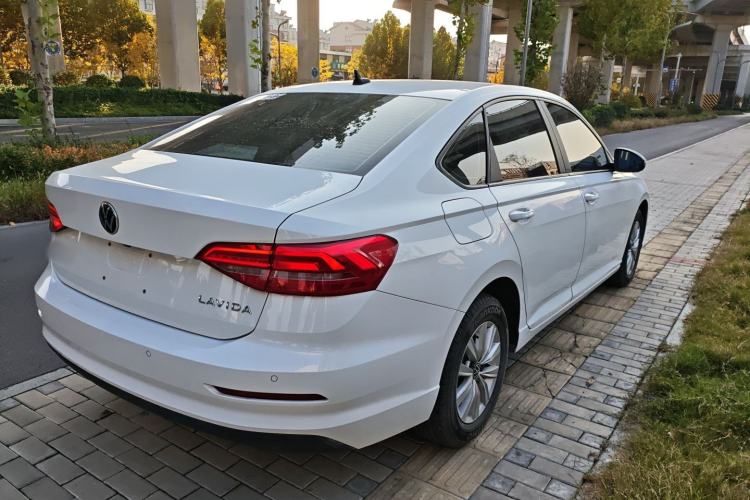 Used Volkswagen Lavida 2021 1.5L Automatic Fashion Edition Exterior 5