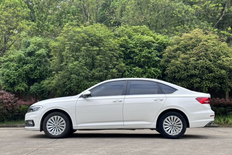 Used Volkswagen Lavida 2021 1.5L Automatic Comfort Edition Exterior 5
