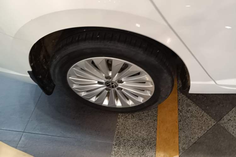 Used Volkswagen Lavida 2021 280TSI DSG Comfort Edition Exterior 5
