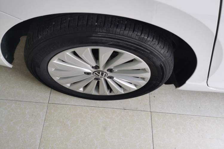 Used Volkswagen Lavida 2021 1.5L Automatic Comfort Edition Exterior 5
