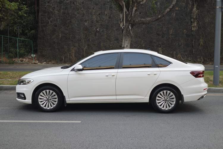 Used Volkswagen Lavida 2021 280TSI DSG Comfort Edition Exterior 6
