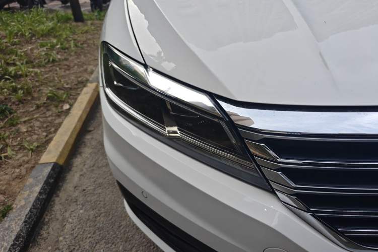 Used Volkswagen Lavida 2021 280TSI DSG Luxury Edition Exterior 6