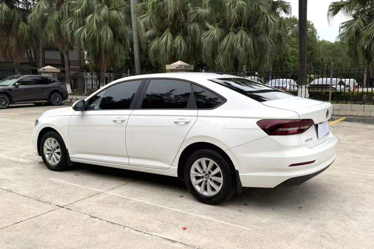 Used Volkswagen Lavida 2021 1.5L Automatic Fashion Edition Exterior 8