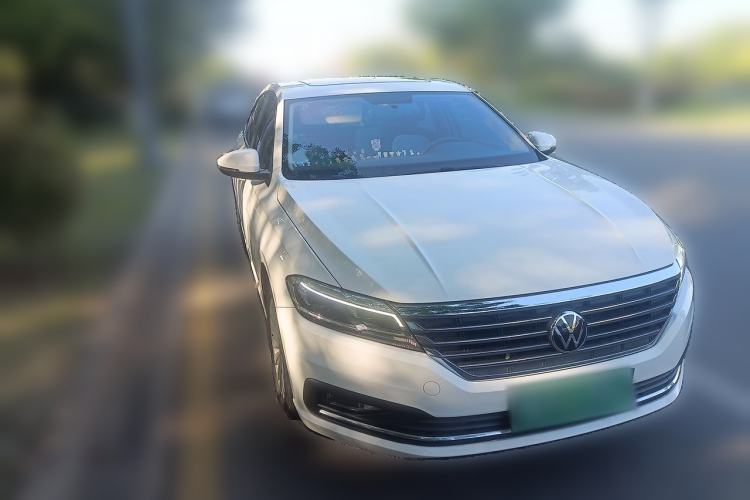 Used Volkswagen Lavida 2021 1.5L Automatic Vision Edition Front Right 45 Deg