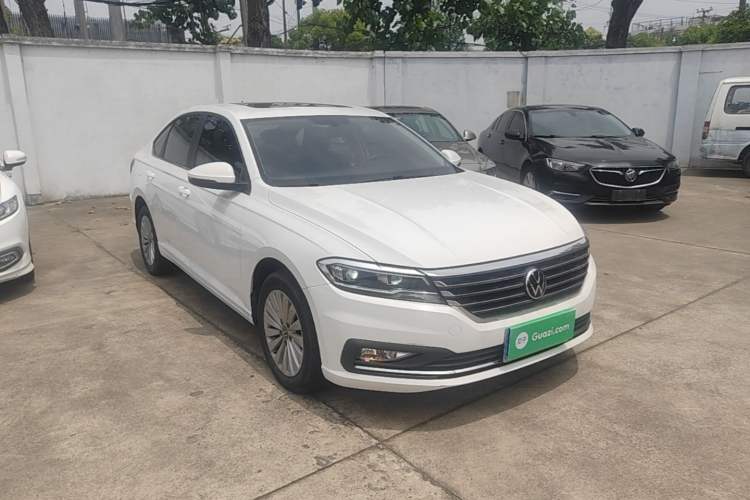 Used Volkswagen Lavida 2021 280TSI DSG Comfort Edition Front Right 45 Deg