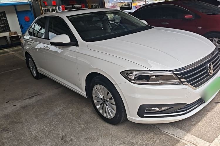Used Volkswagen Lavida 2021 1.5L Automatic Comfort Edition Front Right 45 Deg