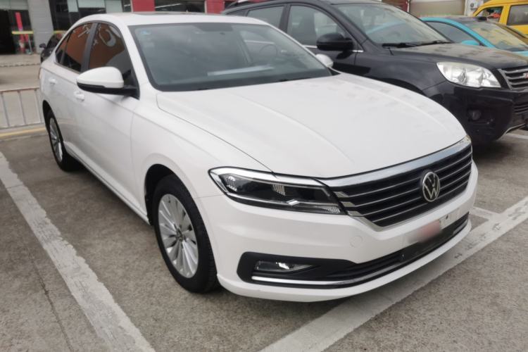 Used Volkswagen Lavida 2021 1.5L Automatic Comfort Edition Front Right 45 Deg