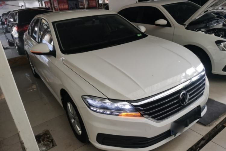 Used Volkswagen Lavida 2021 1.5L Automatic Fashion Edition Front Right 45 Deg