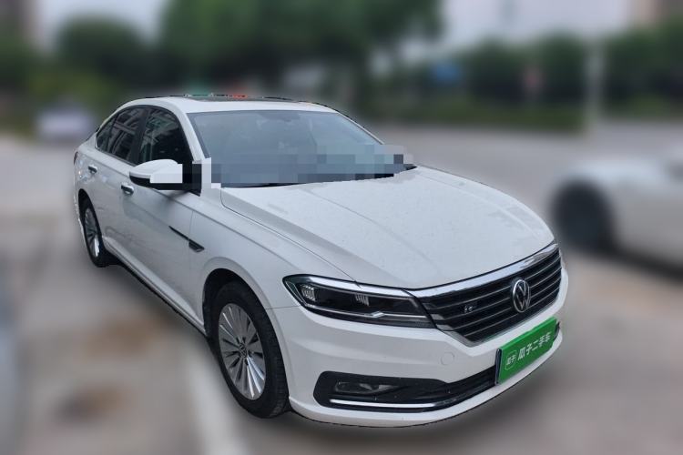 Used Volkswagen Lavida 2021 280TSI DSG Comfort Edition Front Right 45 Deg