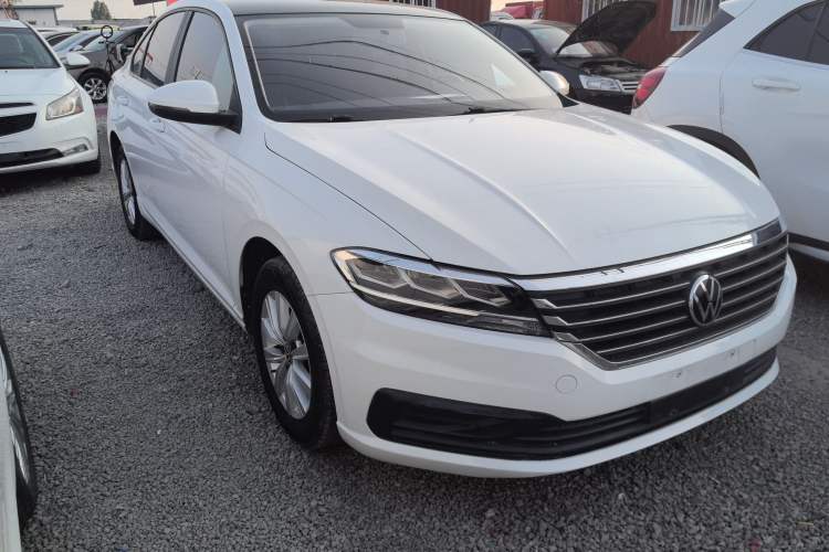 Used Volkswagen Lavida 2021 1.5L Automatic Fashion Edition Front Right 45 Deg