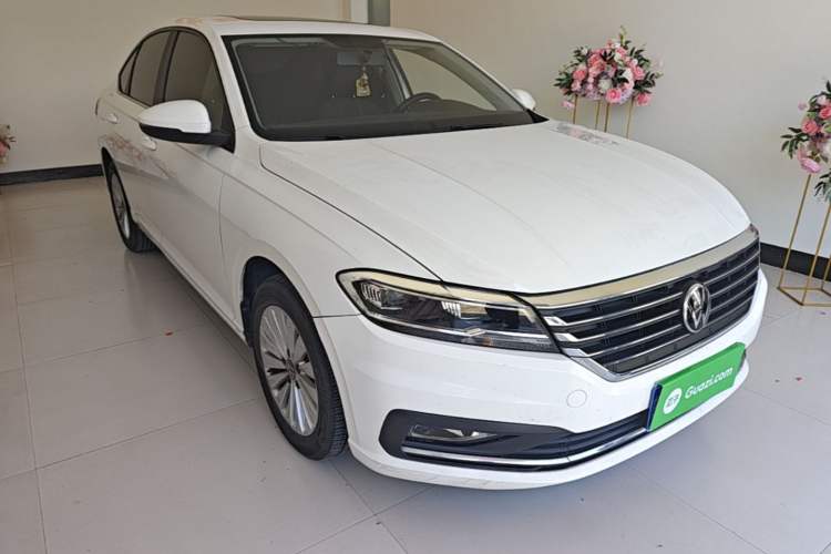 Used Volkswagen Lavida 2021 280TSI DSG Comfort Edition Front Right 45 Deg