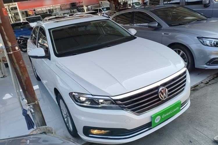 Used Volkswagen Lavida 2021 280TSI DSG Comfort Edition Front Right 45 Deg
