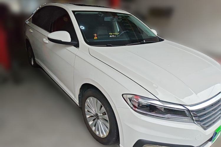 Used Volkswagen Lavida 2021 1.5L Automatic Comfort Edition Front Right 45 Deg