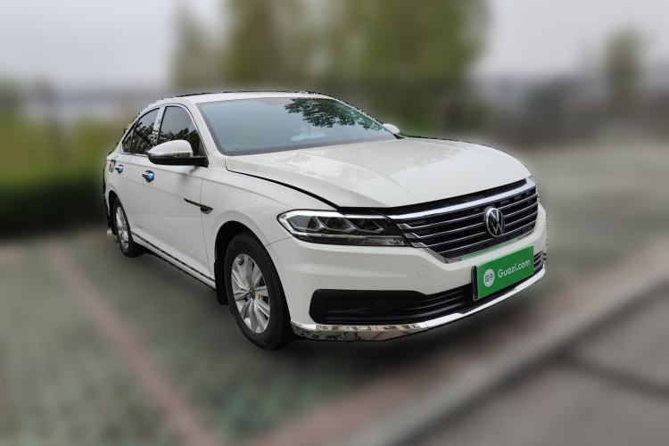 Used Volkswagen Lavida 2021 1.5L Automatic Fashion Edition Front Right 45 Deg