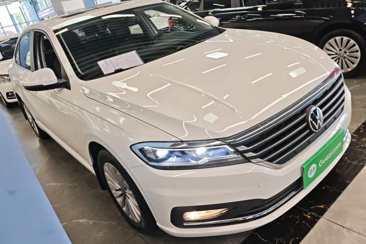 Used Volkswagen Lavida 2021 1.5L Automatic Comfort Edition Front Right 45 Deg