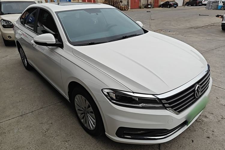 Used Volkswagen Lavida 2021 280TSI DSG Comfort Edition Front Right 45 Deg