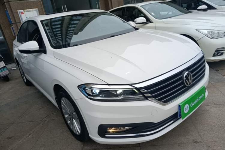 Used Volkswagen Lavida 2021 1.5L Automatic Comfort Edition Front Right 45 Deg