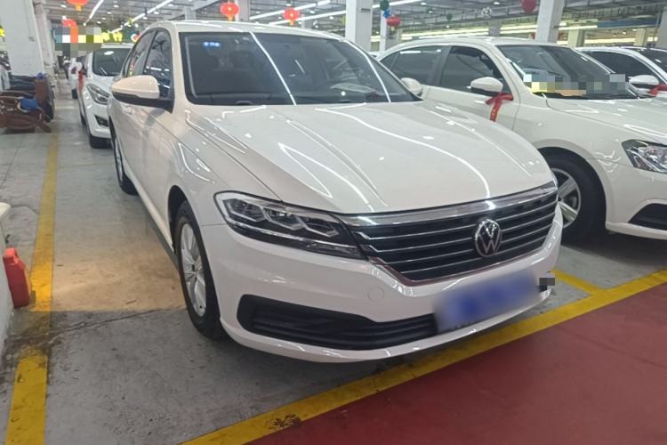 Used Volkswagen Lavida 2021 1.5L Automatic Fashion Edition Front Right 45 Deg