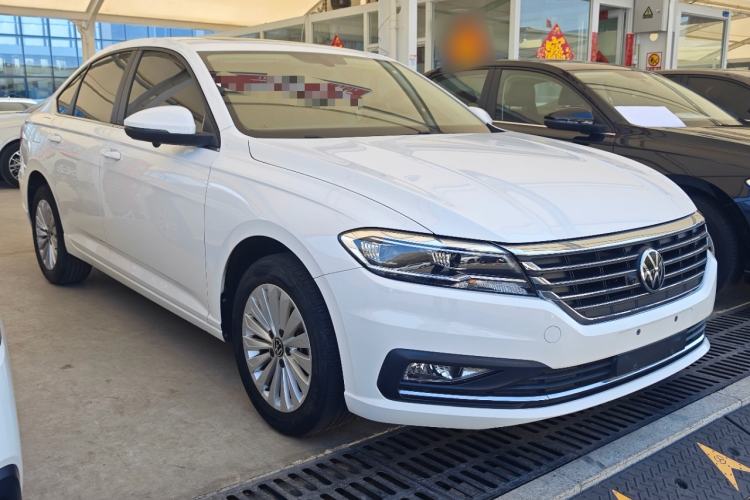 Used Volkswagen Lavida 2021 280TSI DSG Comfort Edition Front Right 45 Deg