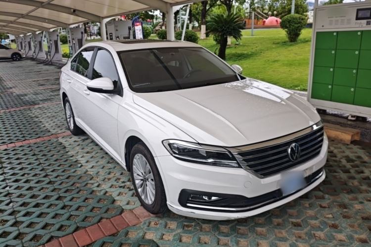 Used Volkswagen Lavida 2021 1.5L Automatic Vision Edition Front Right 45 Deg