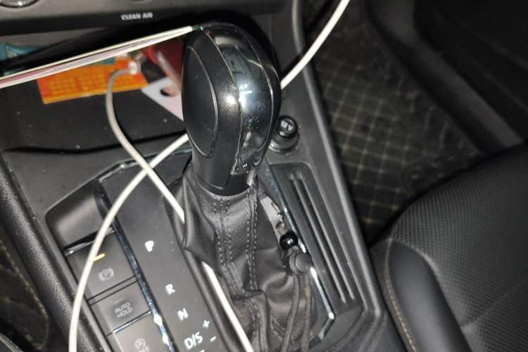Used Volkswagen Lavida 2021 1.5L Automatic Comfort Edition Gear Lever