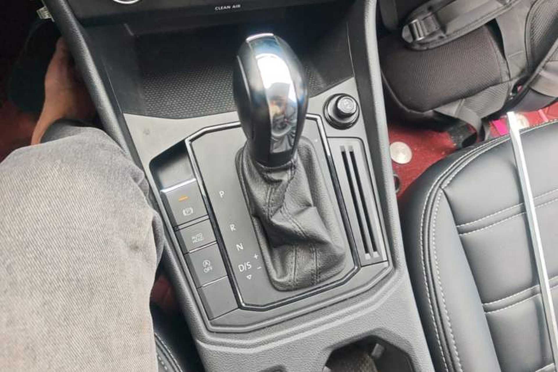 Used Volkswagen Lavida 2021 1.5L Automatic Fashion Edition Gear Lever