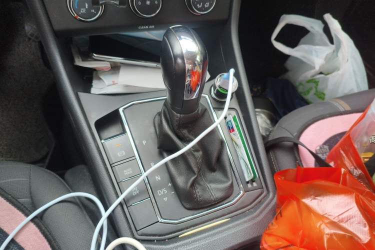 Used Volkswagen Lavida 2021 1.5L Automatic Vision Edition Gear Lever