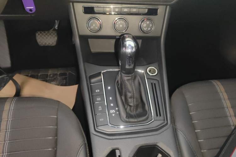 Used Volkswagen Lavida 2021 280TSI DSG Comfort Edition Gear Lever