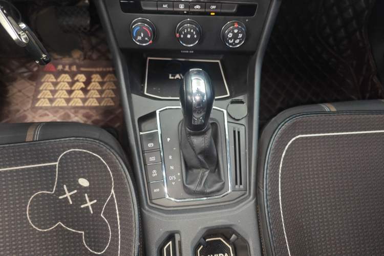 Used Volkswagen Lavida 2021 280TSI DSG Comfort Edition Gear Lever