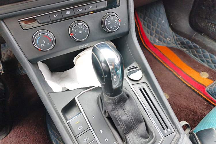 Used Volkswagen Lavida 2021 280TSI DSG Comfort Edition Gear Lever