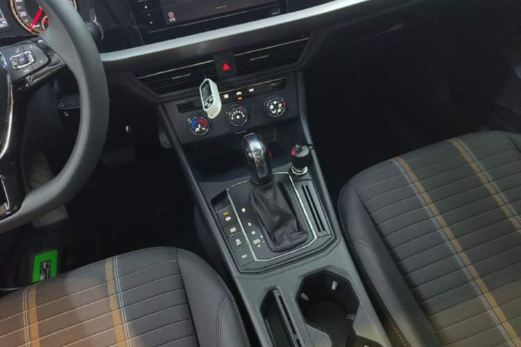 Used Volkswagen Lavida 2021 280TSI DSG Comfort Edition Gear Lever