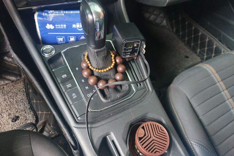 Used Volkswagen Lavida 2021 1.5L Automatic Vision Edition Gear Lever