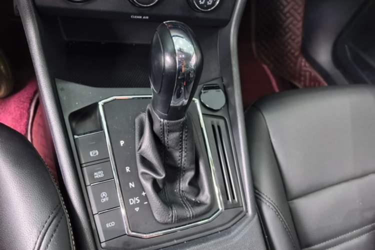 Used Volkswagen Lavida 2021 280TSI DSG Comfort Edition Gear Lever