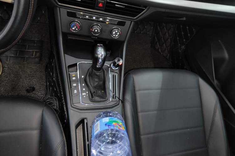 Used Volkswagen Lavida 2021 1.5L Automatic Comfort Edition Gear Lever