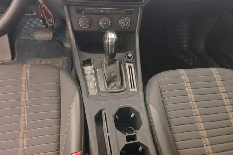 Used Volkswagen Lavida 2021 280TSI DSG Comfort Edition Gear Lever