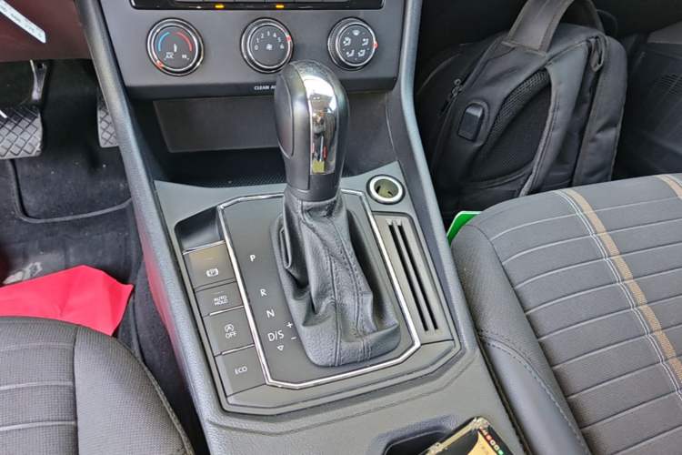 Used Volkswagen Lavida 2021 280TSI DSG Comfort Edition Gear Lever