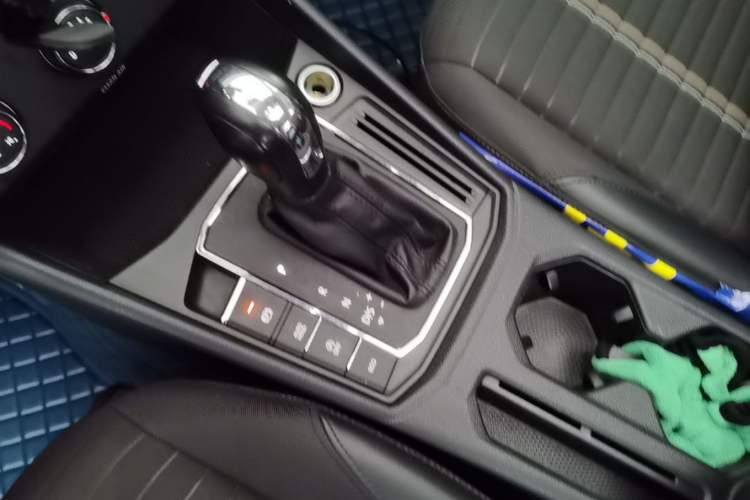 Used Volkswagen Lavida 2021 280TSI DSG Comfort Edition Gear Lever