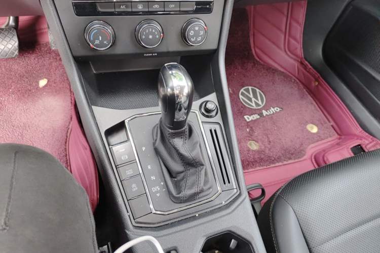 Used Volkswagen Lavida 2021 1.5L Automatic Vision Edition Gear Lever