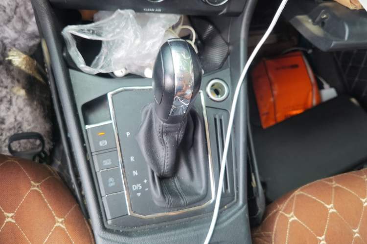 Used Volkswagen Lavida 2021 1.5L Automatic Comfort Edition Gear Lever