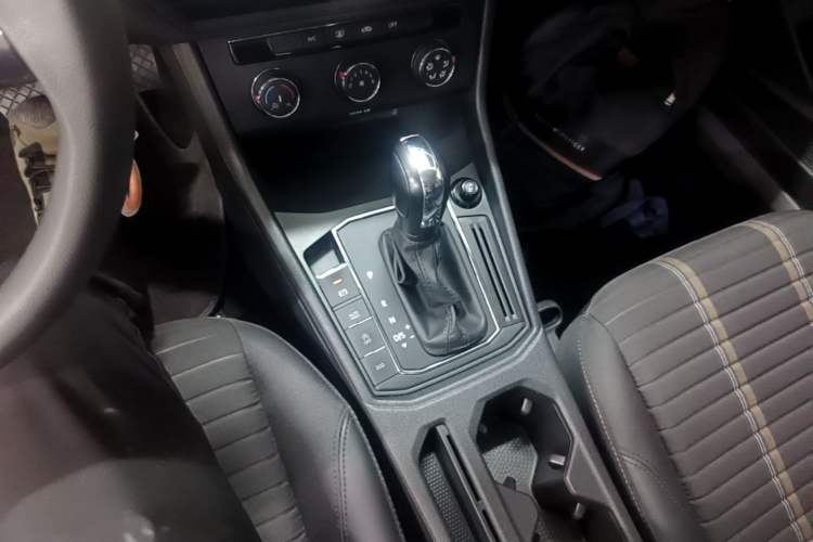 Used Volkswagen Lavida 2021 280TSI DSG Comfort Edition Gear Lever