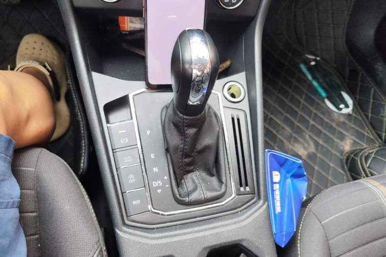 Used Volkswagen Lavida 2021 280TSI DSG Comfort Edition Gear Lever