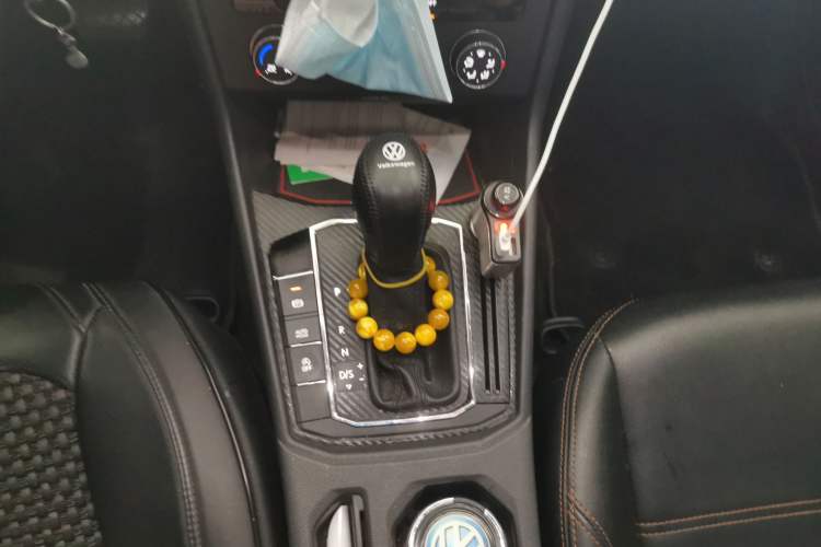 Used Volkswagen Lavida 2021 1.5L Automatic Vision Edition Gear Lever