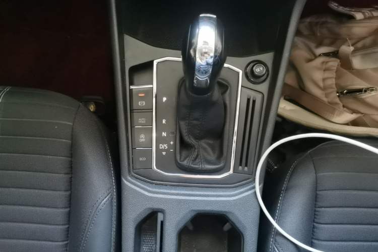 Used Volkswagen Lavida 2021 280TSI DSG Comfort Edition Gear Lever