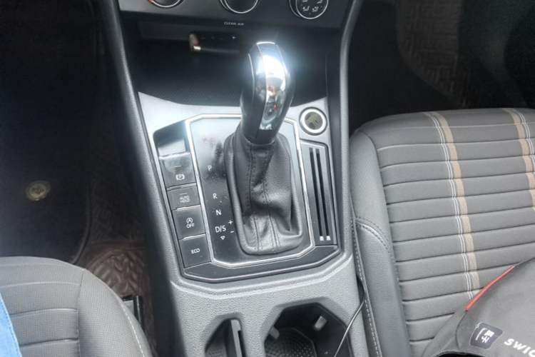Used Volkswagen Lavida 2021 280TSI DSG Comfort Edition Gear Lever
