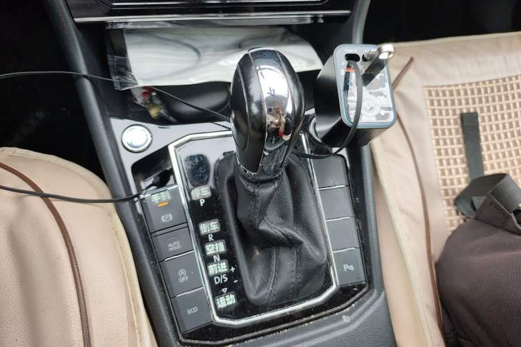 Used Volkswagen Lavida 2021 280TSI DSG Luxury Edition Gear Lever