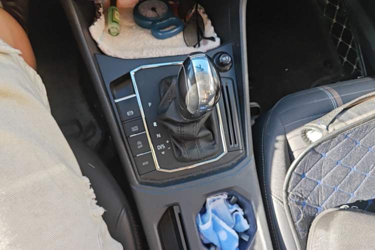 Used Volkswagen Lavida 2021 280TSI DSG Comfort Edition Gear Lever