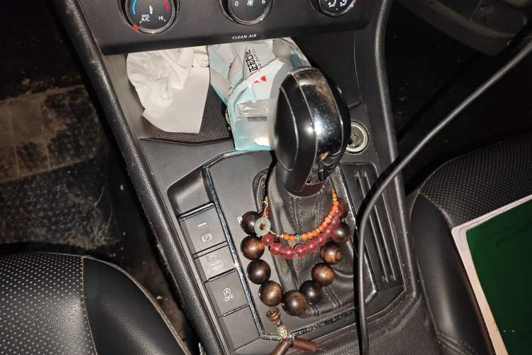 Used Volkswagen Lavida 2021 1.5L Automatic Comfort Edition Gear Lever