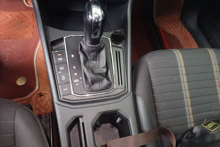 Used Volkswagen Lavida 2021 280TSI DSG Comfort Edition Gear Lever
