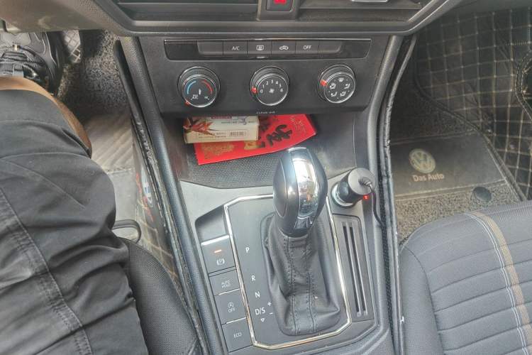 Used Volkswagen Lavida 2021 280TSI DSG Comfort Edition Gear Lever