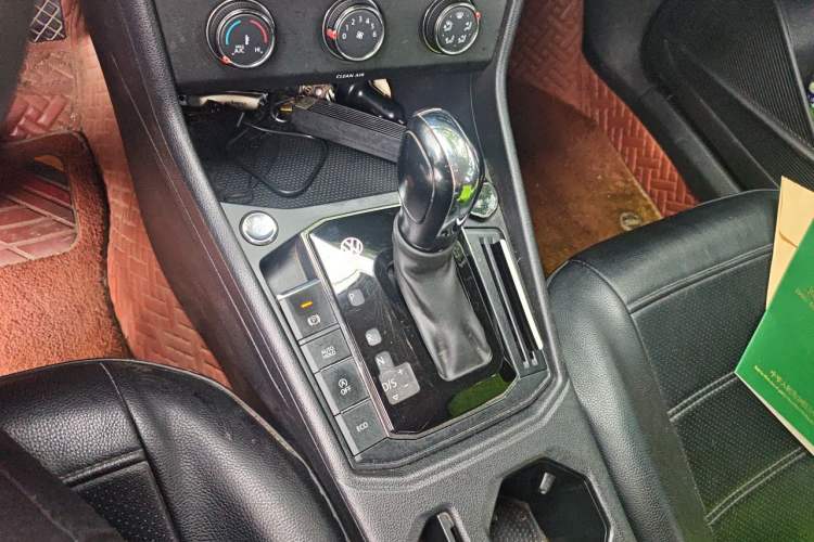 Used Volkswagen Lavida 2021 280TSI DSG Comfort Edition Gear Lever